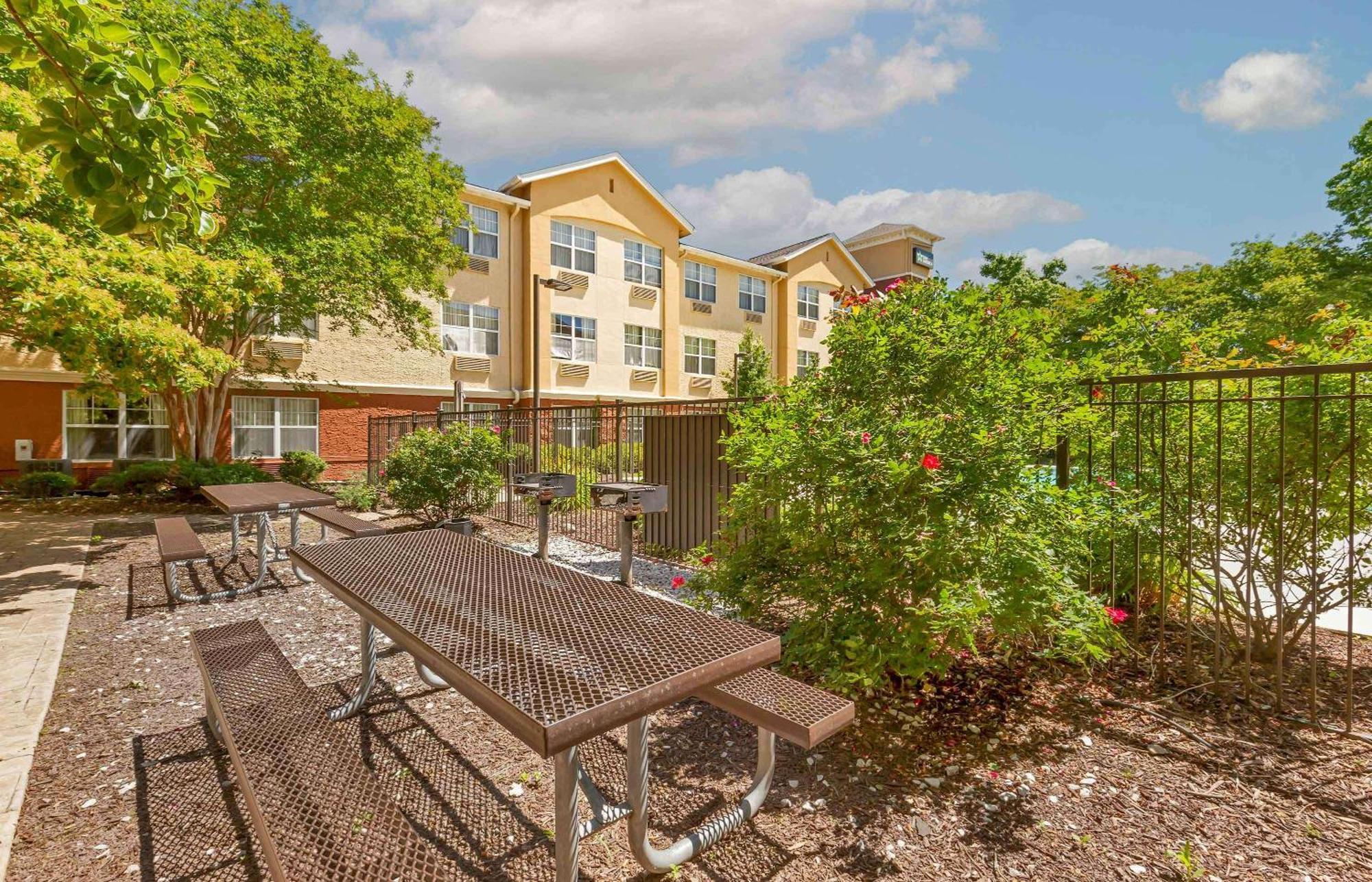 דורהאם Extended Stay America Suites - Raleigh - Rtp - 4919 Miami Blvd מראה חיצוני תמונה